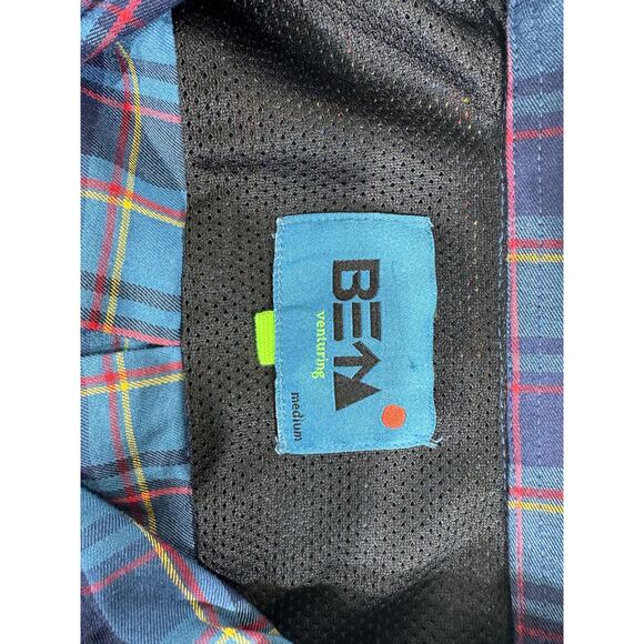 Beta Venturing Mens Button Up Size Medium Blue Plaid Lightweight Flannel Outdoor - Picture 3 of 6